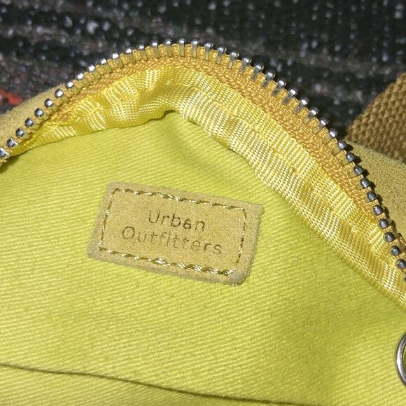 Urban Outfitters Suede fanny Pack in Chartreuse - Picture 4 of 8